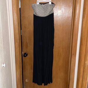 Size M Brand New without tags, never worn. Vanity Brand Maxi dress